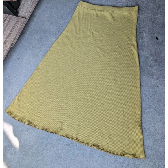 FP Beach Sweater Set Olive Skirt FREE PEOPLE Size Medium UO Ruffle Lagenlook Y2K - Picture 8 of 12